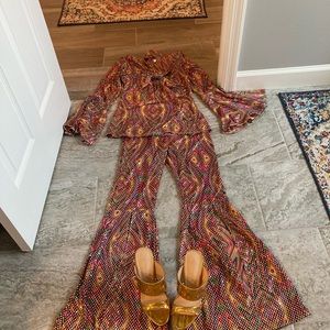 Awesome disco 70’s outfit